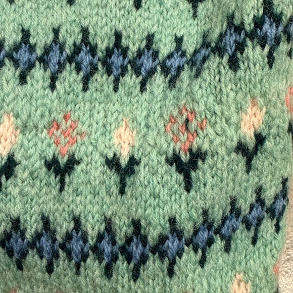 Handmade Tulip Cardigan 🌷 - Picture 11 of 12